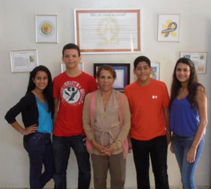 Luis Emilio Ramos, Amanda Tejed, Ivana García,  Ricardo Fernández y la Dra. Ada Drullard